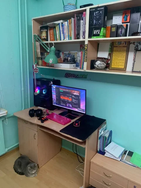 Продажа полок и стола - Кожгалантерея в Чебоксары