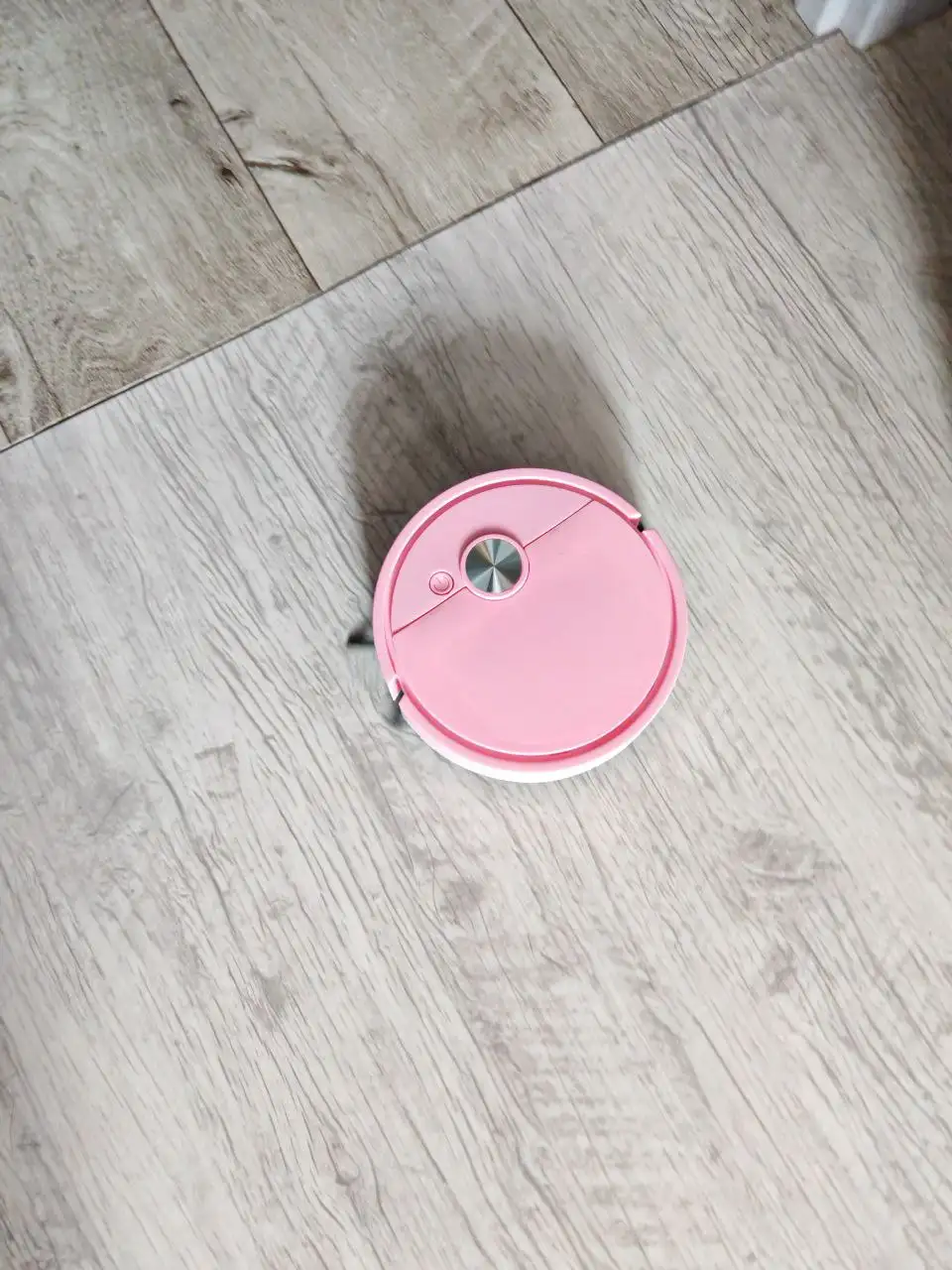 Продам мини робот пылесос с аксессуарами - Барахолка в Чебоксары