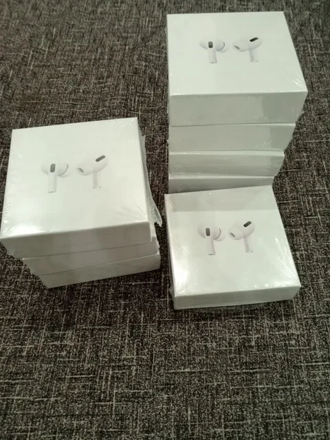 Bluetooth-наушники с кейсом для зарядки - Планшеты и телефоны в Чебоксары