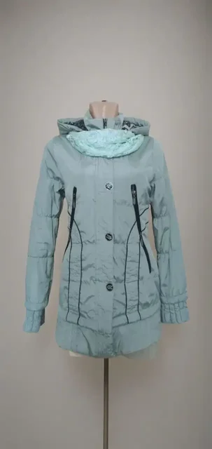 Куртка демисезонная бу 42 размера - Лосины/Леггинсы в Чебоксары