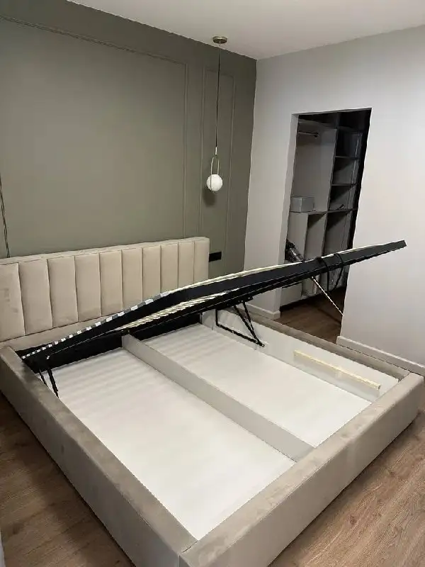 Продажа кровати с матрасом 160х200 - Мебель (Барахолка) в Чебоксары