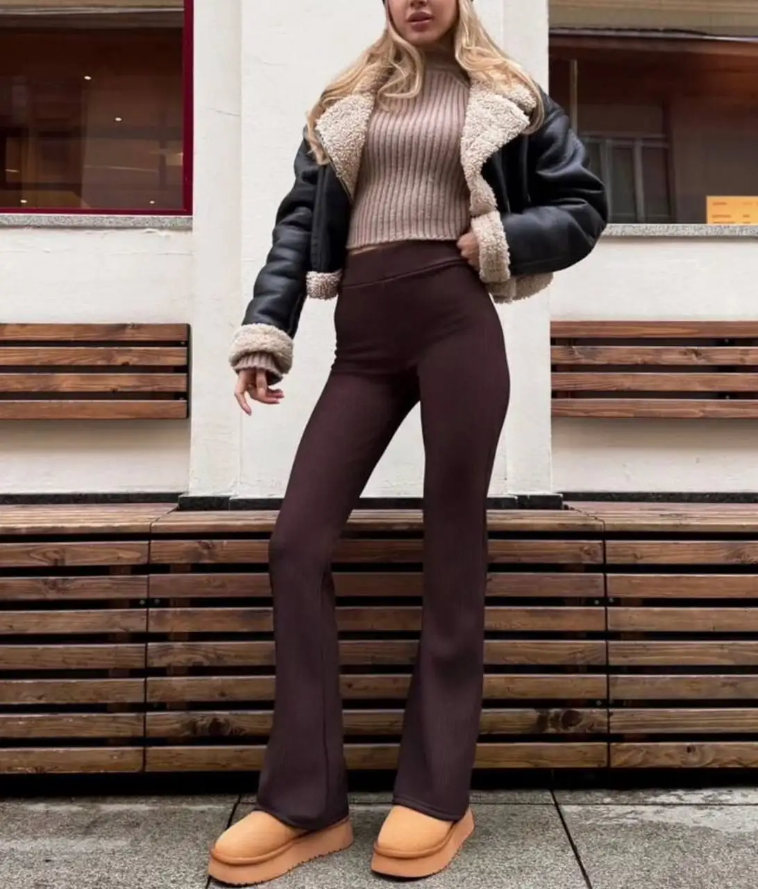 Футболки, носки, лосины, свитшоты и коробочки к 8 марта - Одежда (Барахолка) в Чебоксары