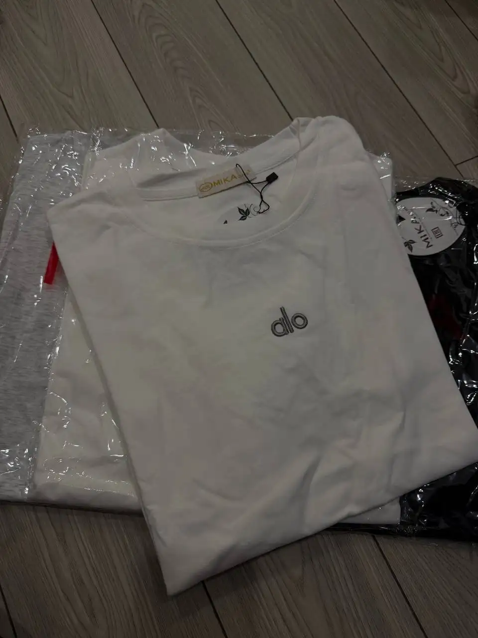 Женская одежда: лосины, футболки, кофты, носочки - Женская одежда (Одежда) в Чебоксары