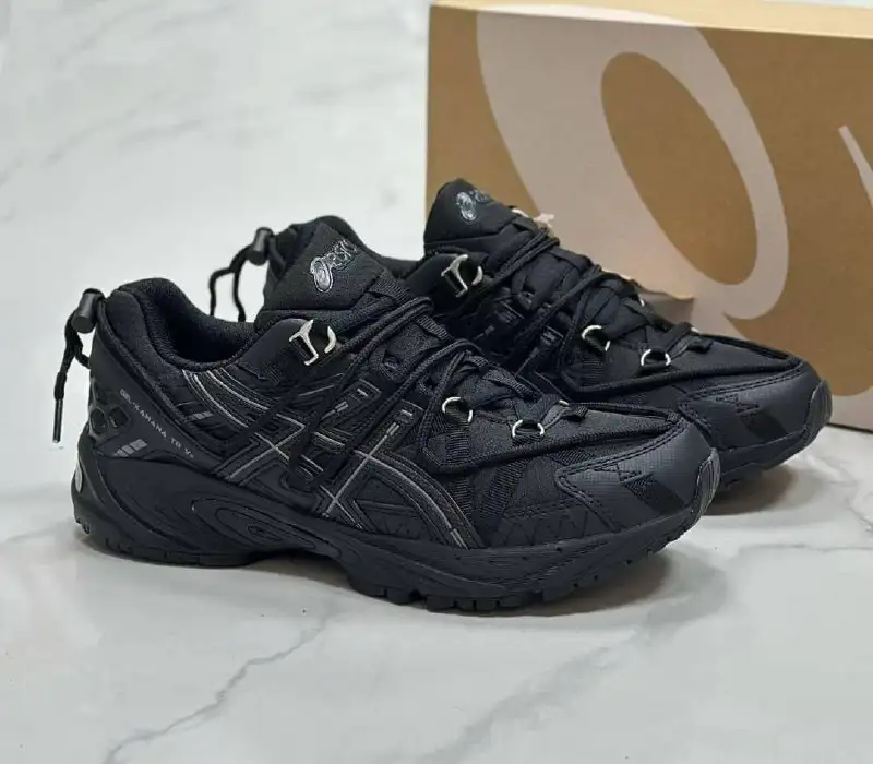 Асиксы термо, nb с мехом - Барахолка в Чебоксары