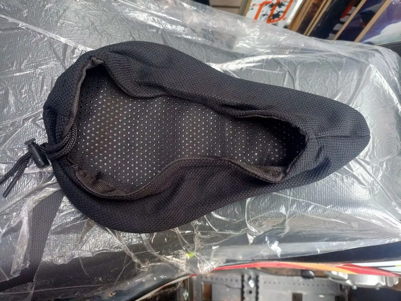 Чехол на сиденье велосипеда с гелевой прокладкой - Велосипеды и аксессуары (Барахолка) в Чебоксары