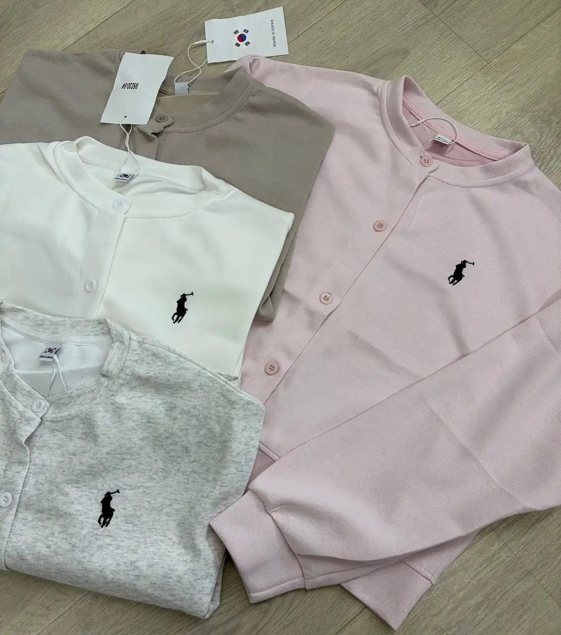 Костюмы, свитшоты, футболки, лосины клеш и другое - Одежда в Чебоксары