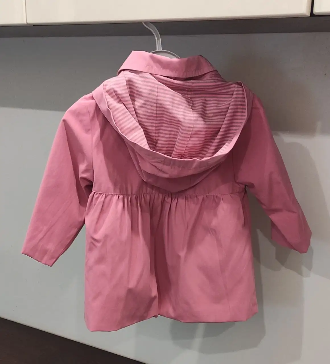 Плащ для девочки 80 размер - Детская одежда (Одежда) в Чебоксары