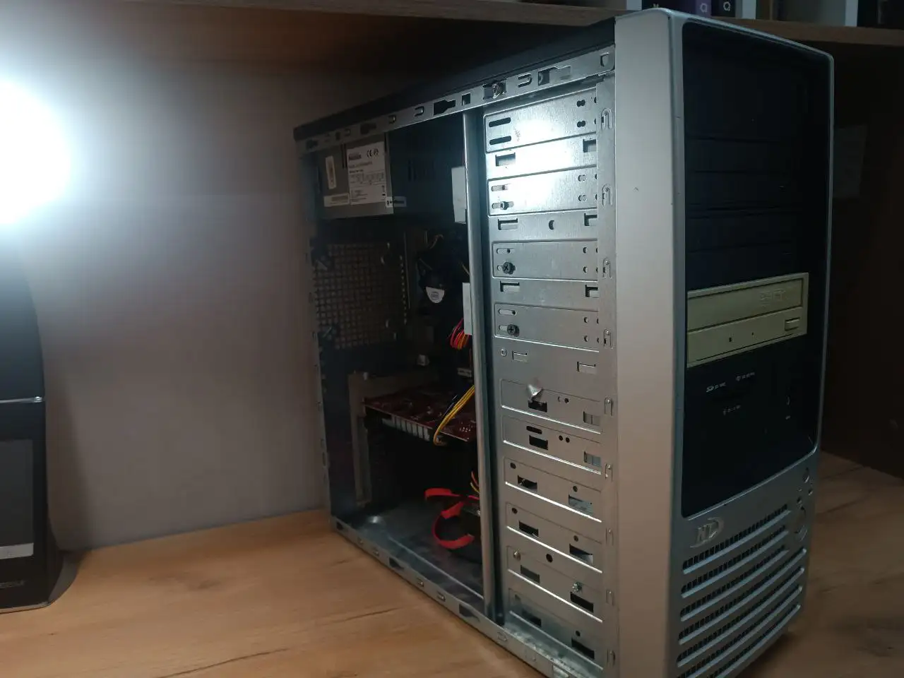 Продается системный блок Intel Core 2 Duo E8400 с видеокартой NVIDIA GTS 450 - Компьютеры (Электроника) в Чебоксары