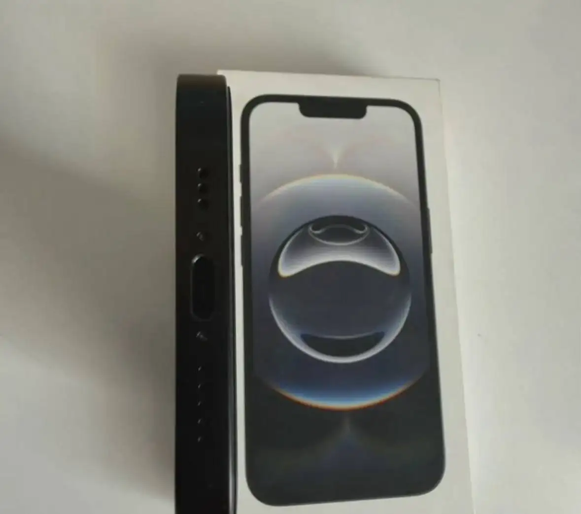 iPhone 16e в отличном состоянии с полным комплектом - Смартфоны (Электроника) в Чебоксары