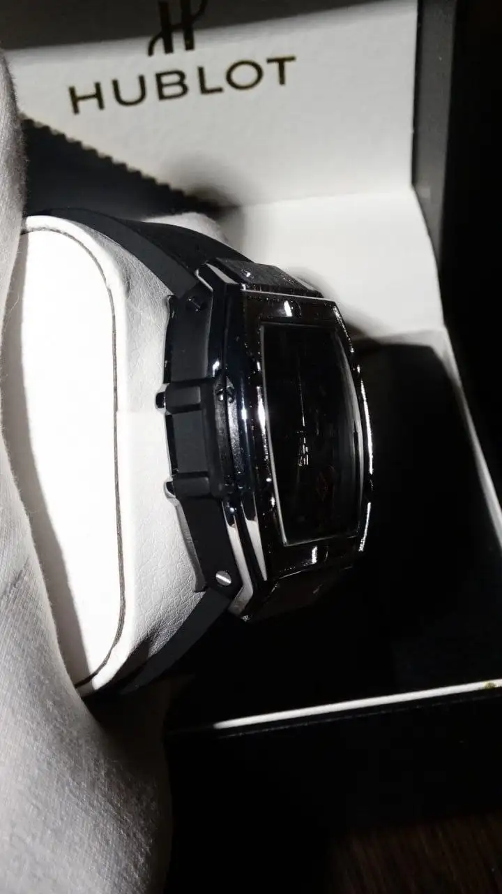 Часы Hublot Spirit of Big Bang в заводской пленке - Часы (Барахолка) в Чебоксары