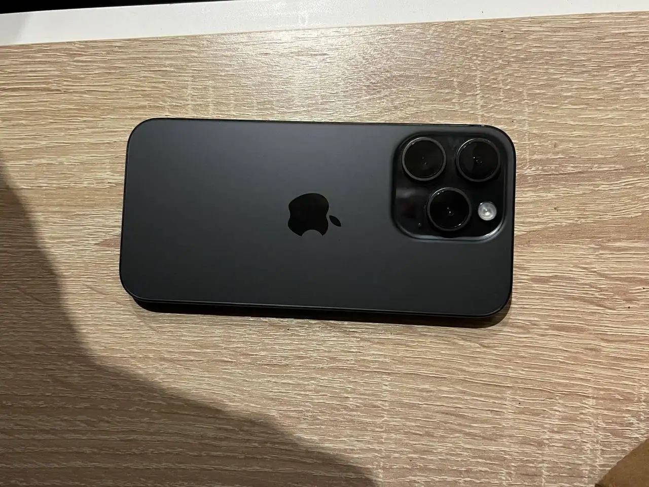 Смартфон Black Titanium - Смартфоны (Электроника) в Чебоксары