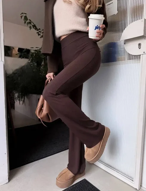 Продажа одежды: костюмы, футболки, носки, лосины - Джинсы в Чебоксары