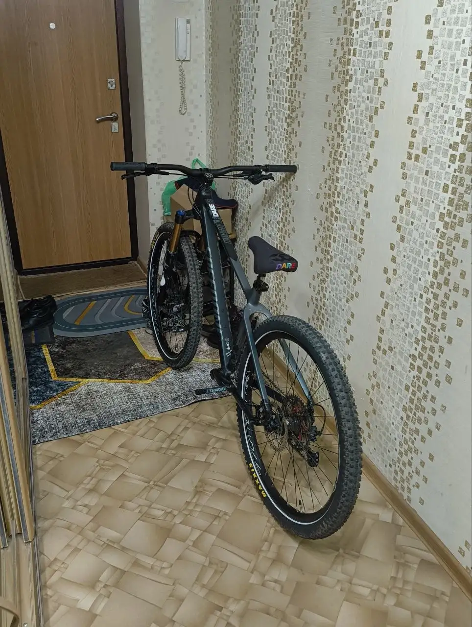 Горный велосипед с воздушной вилкой 160мм и трансмиссией Shimano Deore - Велосипеды (Хобби и отдых) в Чебоксары