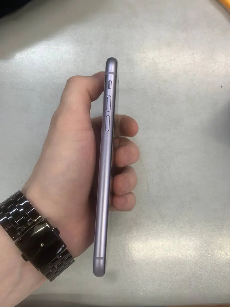 iPhone 11 64gb в хорошем состоянии - Смартфоны (Электроника) в Чебоксары