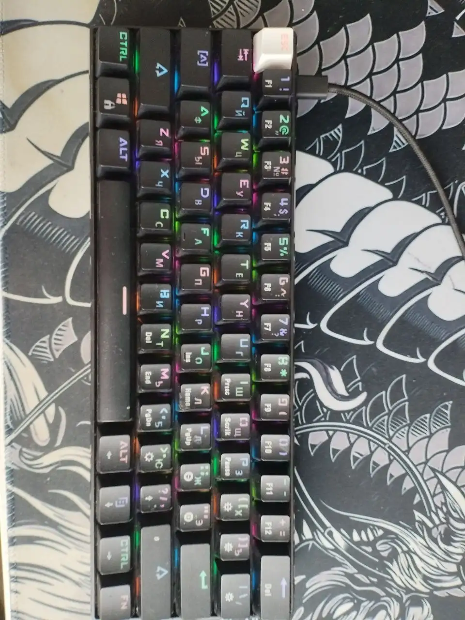 Продажа игрового набора: клавиатура, наушники, мышь - Игровые аксессуары (Электроника) в Чебоксары