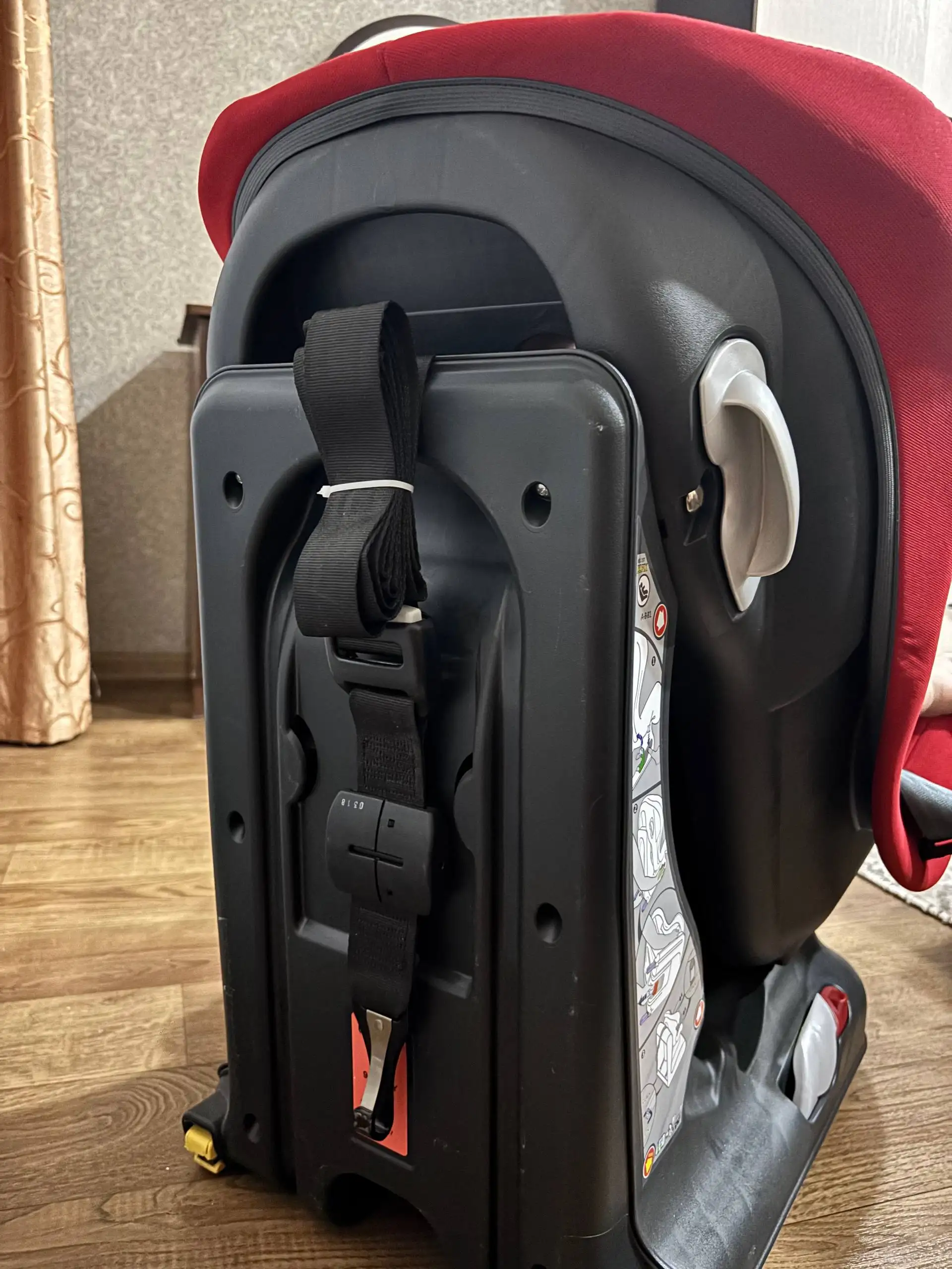 Детское автокресло CAM Isofix 9-18кг красное - Автокресла (Товары для детей) в Чебоксары