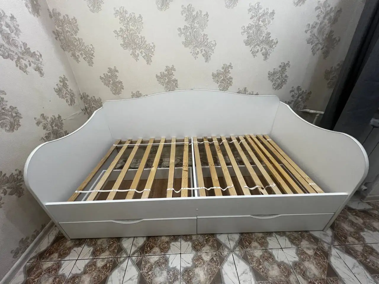 Кровать 190 на 90 в хорошем состоянии - Барахолка в Чебоксары