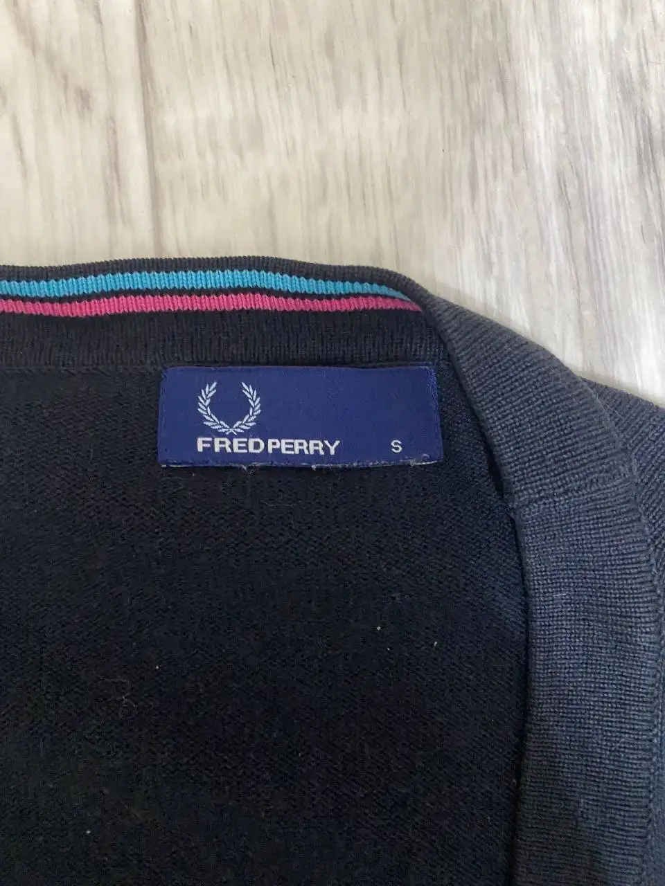 Жилет Tommy Hilfiger и кардиган Fred Perry - Одежда в Чебоксары