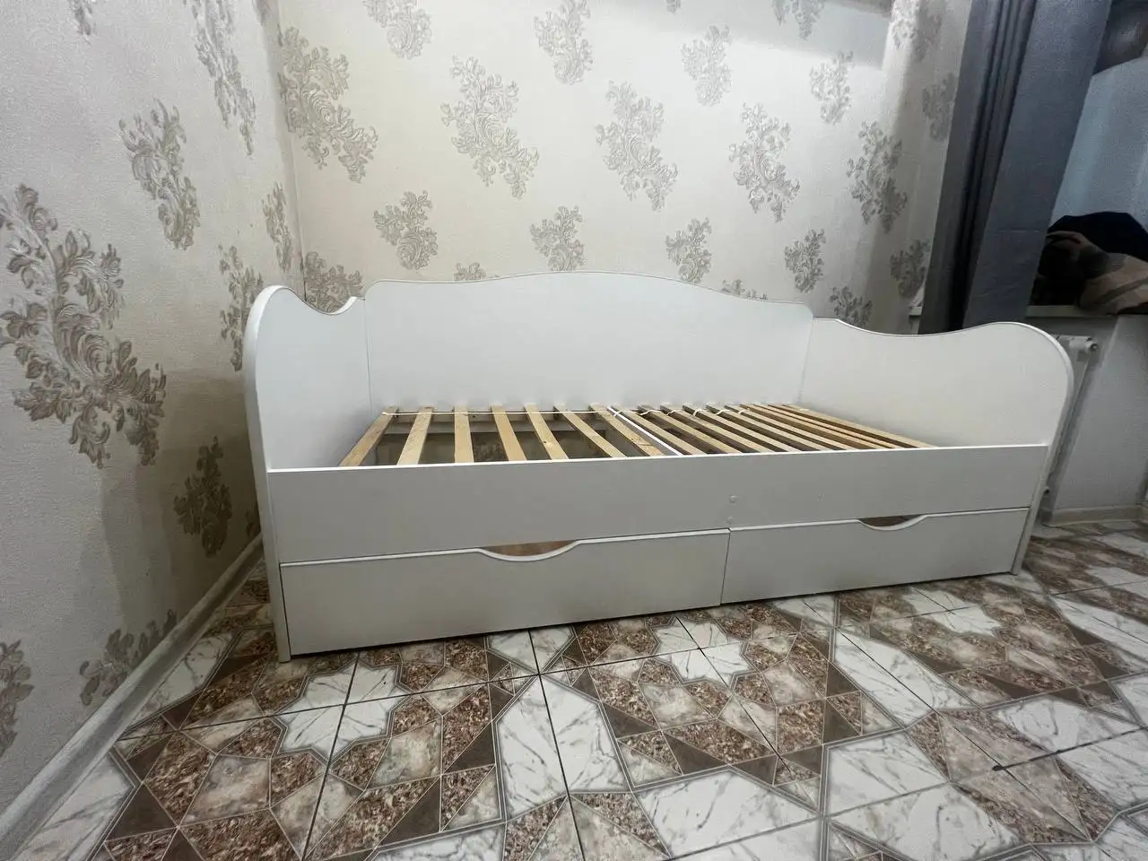 Кровать 190x90 без матраса - Барахолка в Чебоксары