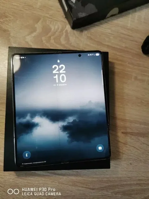 Продам Samsung Galaxy Z Fold 5 с дефектами экрана - Ноутбуки в Чебоксары