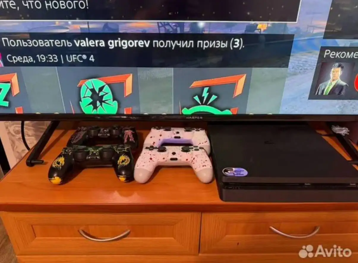 Продам PlayStation 4 - Игровые приставки (Электроника) в Чебоксары