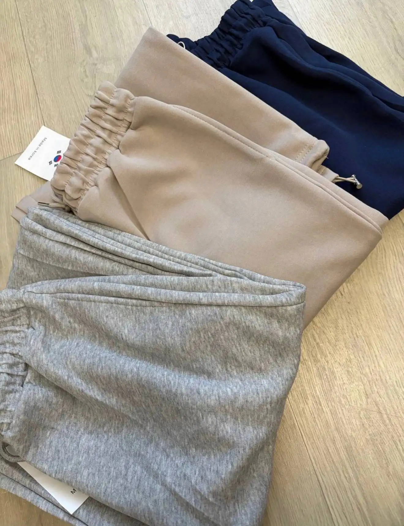 Спортивная одежда: штаны, футболки, костюмы, лосины - Спортивная одежда (Одежда) в Неизвестно