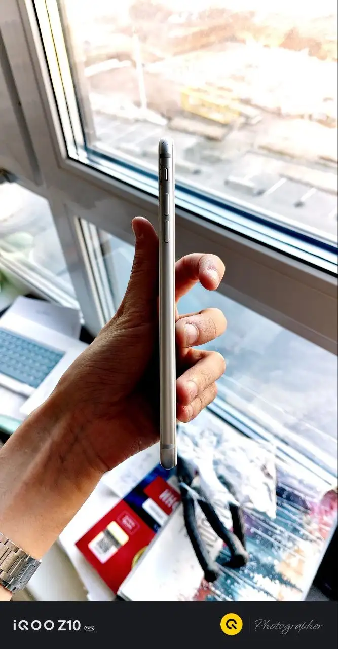 iPhone 8 Plus с дефектами - Смартфоны (Электроника) в Чебоксары