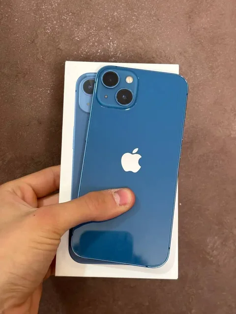 iPhone 13 128GB синий - Комплектующие и аксессуары в Чебоксары