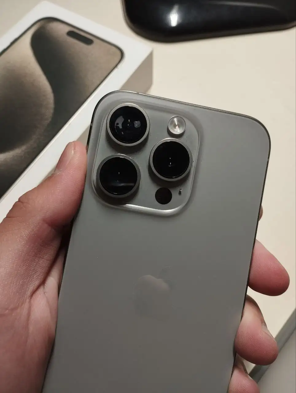IPhone 15 Pro 128GB с трещиной на экране - Мобильные телефоны (Электроника) в Чебоксары