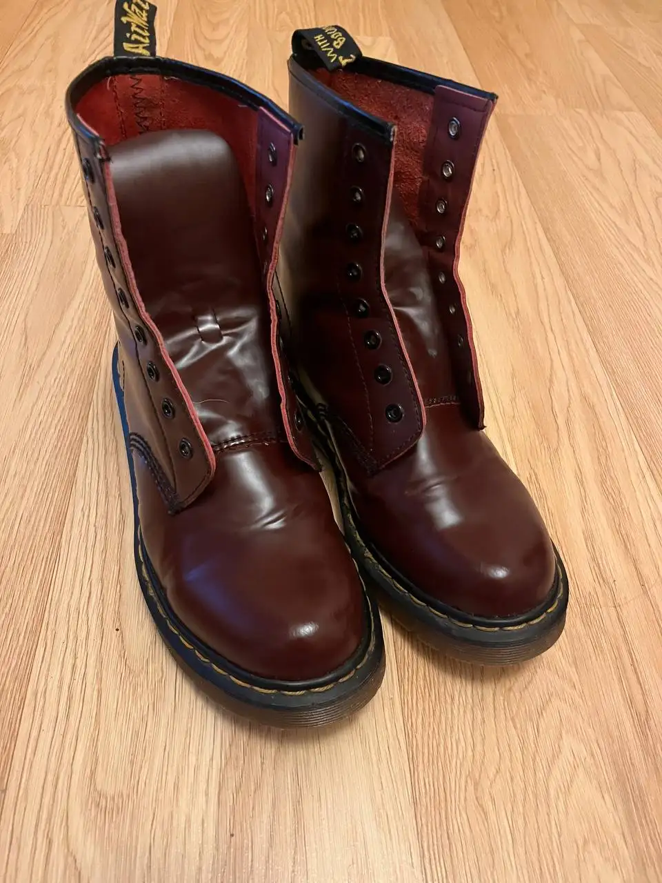Продам ботинки Dr.Martins 43-44 - Обувь (Одежда) в Чебоксары