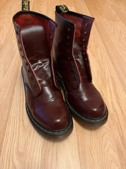 Продам ботинки Dr.Martins 43-44 - Сумки и чемоданы в Чебоксары