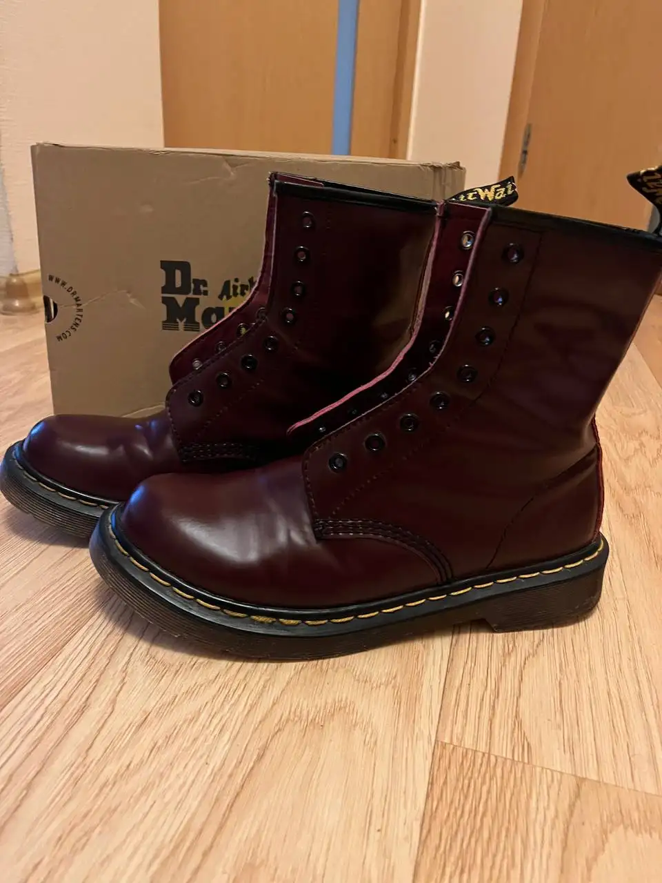 Продам ботинки Dr.Martins 43-44 - Обувь (Одежда) в Чебоксары