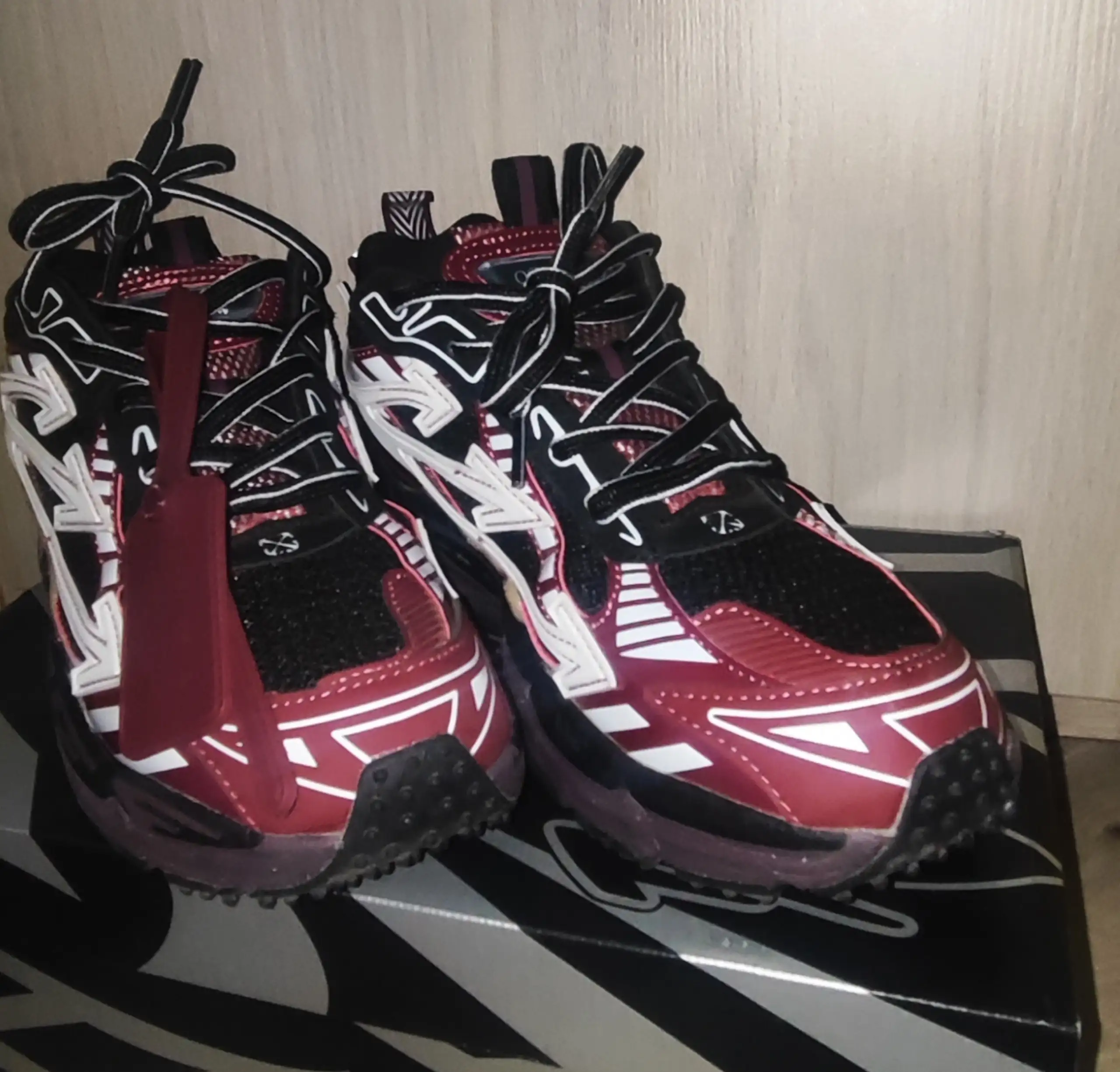 Кроссовки OFF-WHITE be right back - Обувь (Одежда) в Чебоксары