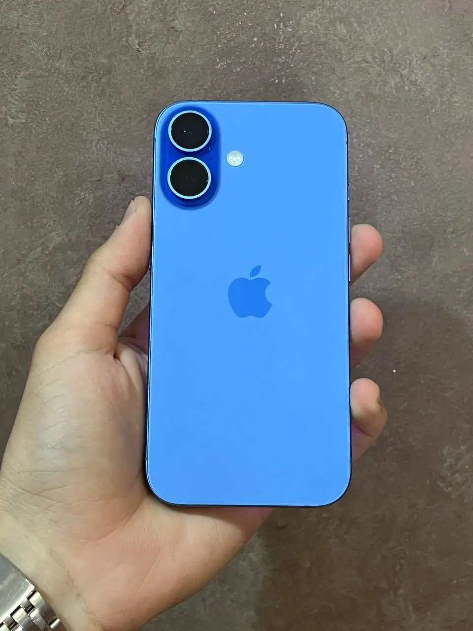 iPhone 16 128GB голубой - Смартфоны и гаджеты (Электроника) в Чебоксары