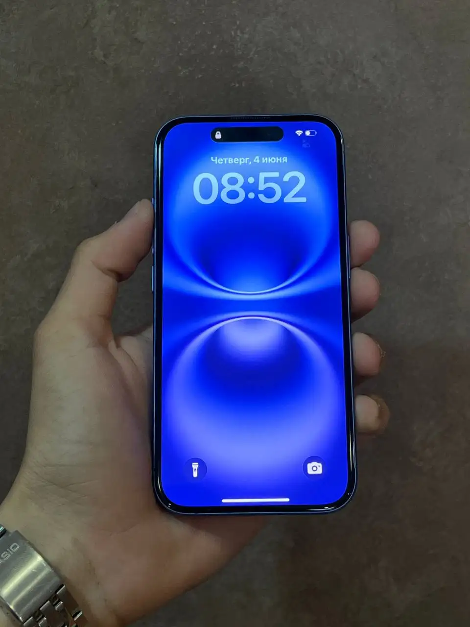 iPhone 16 128GB голубой - Смартфоны и гаджеты (Электроника) в Чебоксары