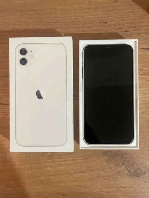 Продам iPhone 11 - Аккумуляторы для телефонов в Чебоксары