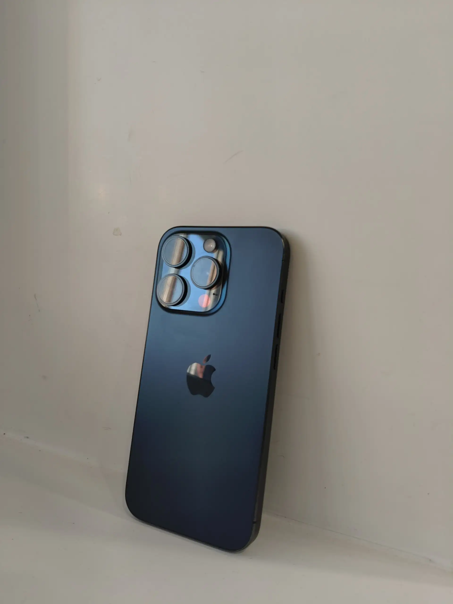 iPhone 15 Pro Silver 128GB - Смартфоны и аксессуары (Электроника) в Чебоксары