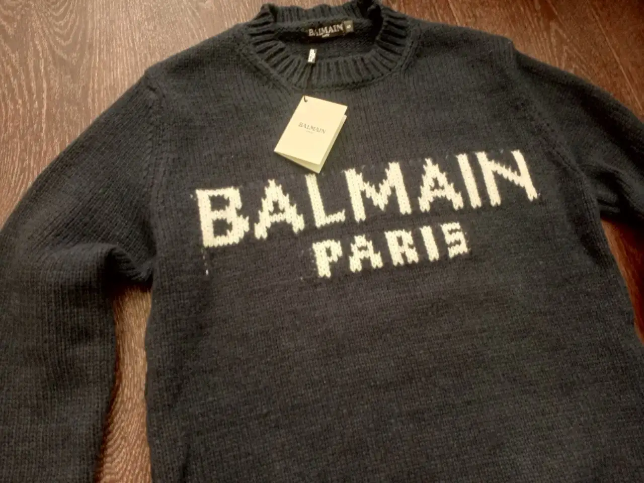 Свитер Balmain Paris S - Свитеры (Одежда) в Чебоксары