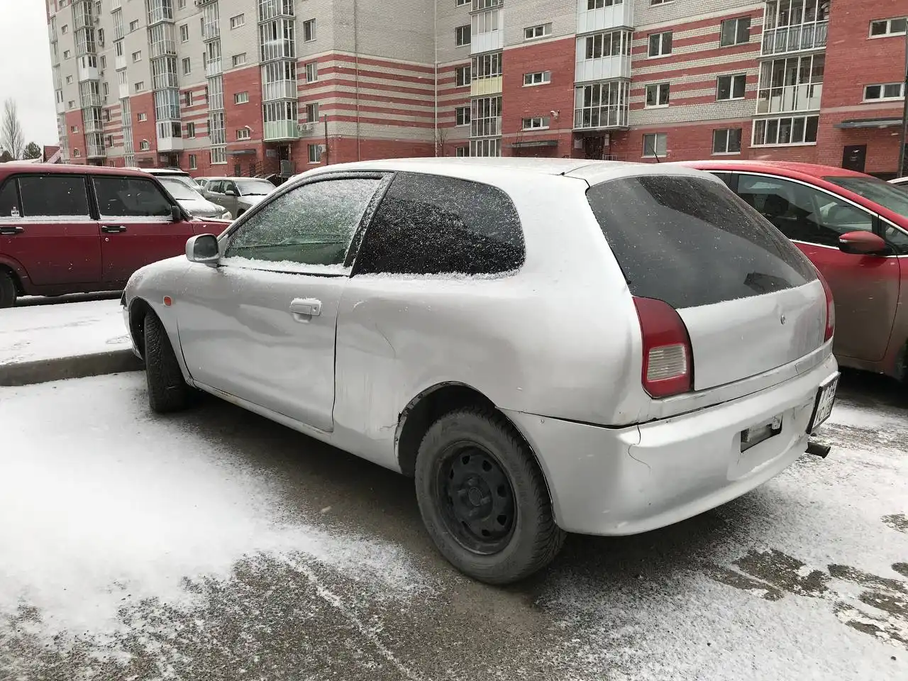 Продажа автомобиля с АКПП, зимней резиной и документами