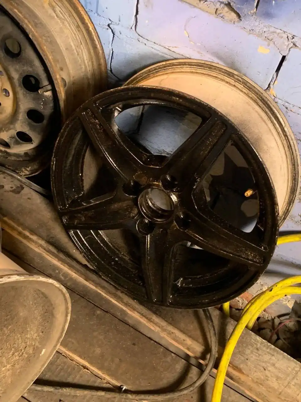 Запчасти для автомобилей ВАЗ и диски IJITSU