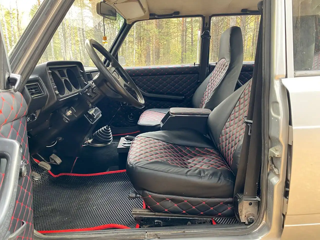 ВАЗ 2010 года в Тюмени