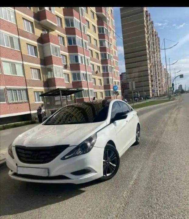 Продажа Hyundai Sonata 2011 года - Легковые автомобили (Авто) в Тюмень