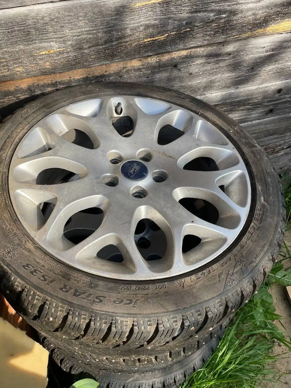 Автомобильные шины 225/45 R17 - Шины и диски (Авто) в Тюмень