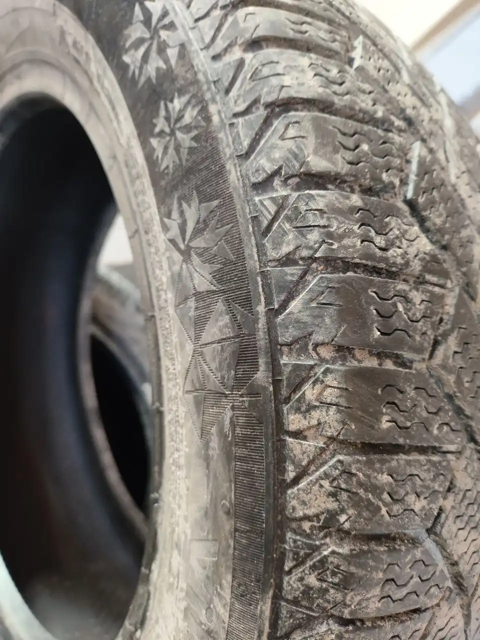 Продажа липучки 175/65/14 - Шины и диски (Запчасти) в Тюмень