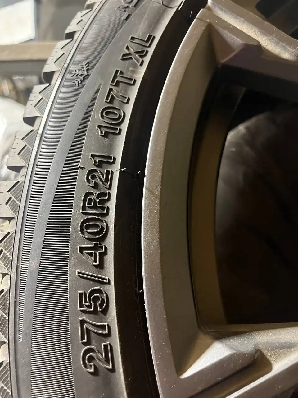 Продам комплект колес Replay A166 R21 с зимней резиной Arivo ice claw - Запчасти (Авто) в Тюмень