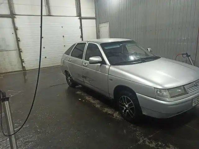 Авто после капремонта мотора с незначительными повреждениями кузова - Авто в Тюмень