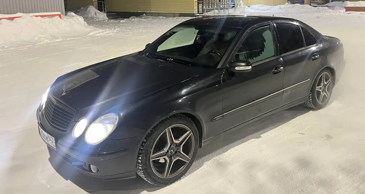 Продам Mercedes Benz E Class 2003 года - Легковые автомобили (Авто) в Сургут