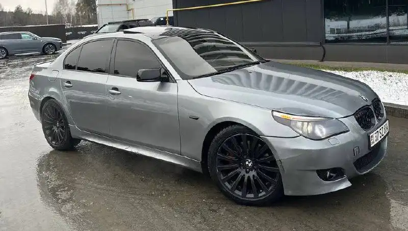 BMW E60 2006 года