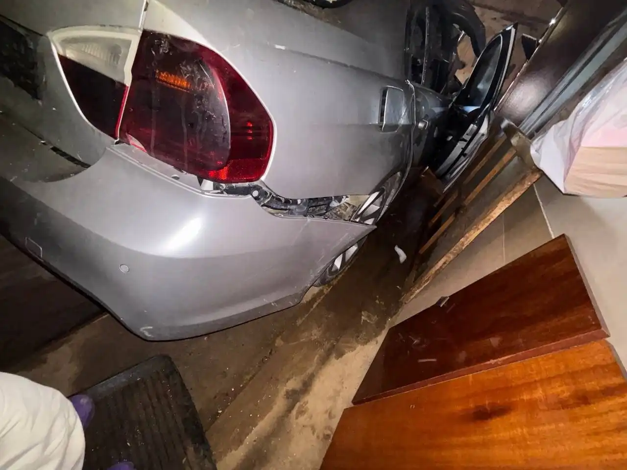 BMW 3 серии E90/E91/E92/E93 2004 после ДТП