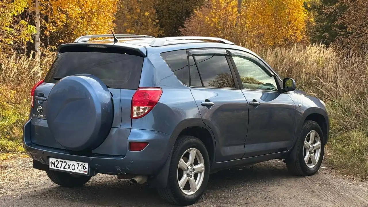 Продажа автомобиля Toyota 2007 года